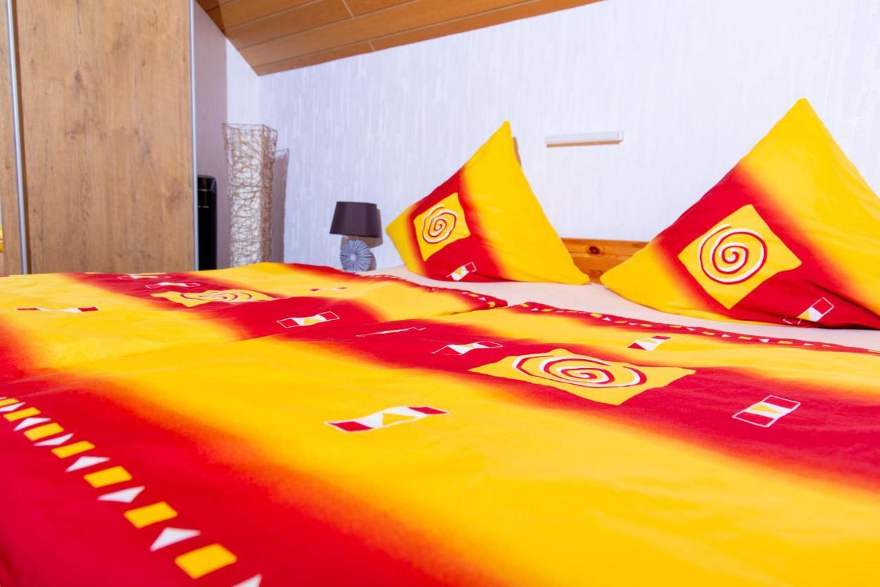 Bed and Breakfast Moselhaus Цельтинген-Рахтиг Экстерьер фото